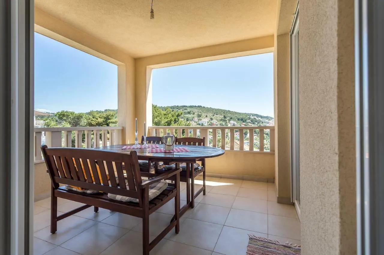 Apartment Neda Trogir 0*,  Croacia