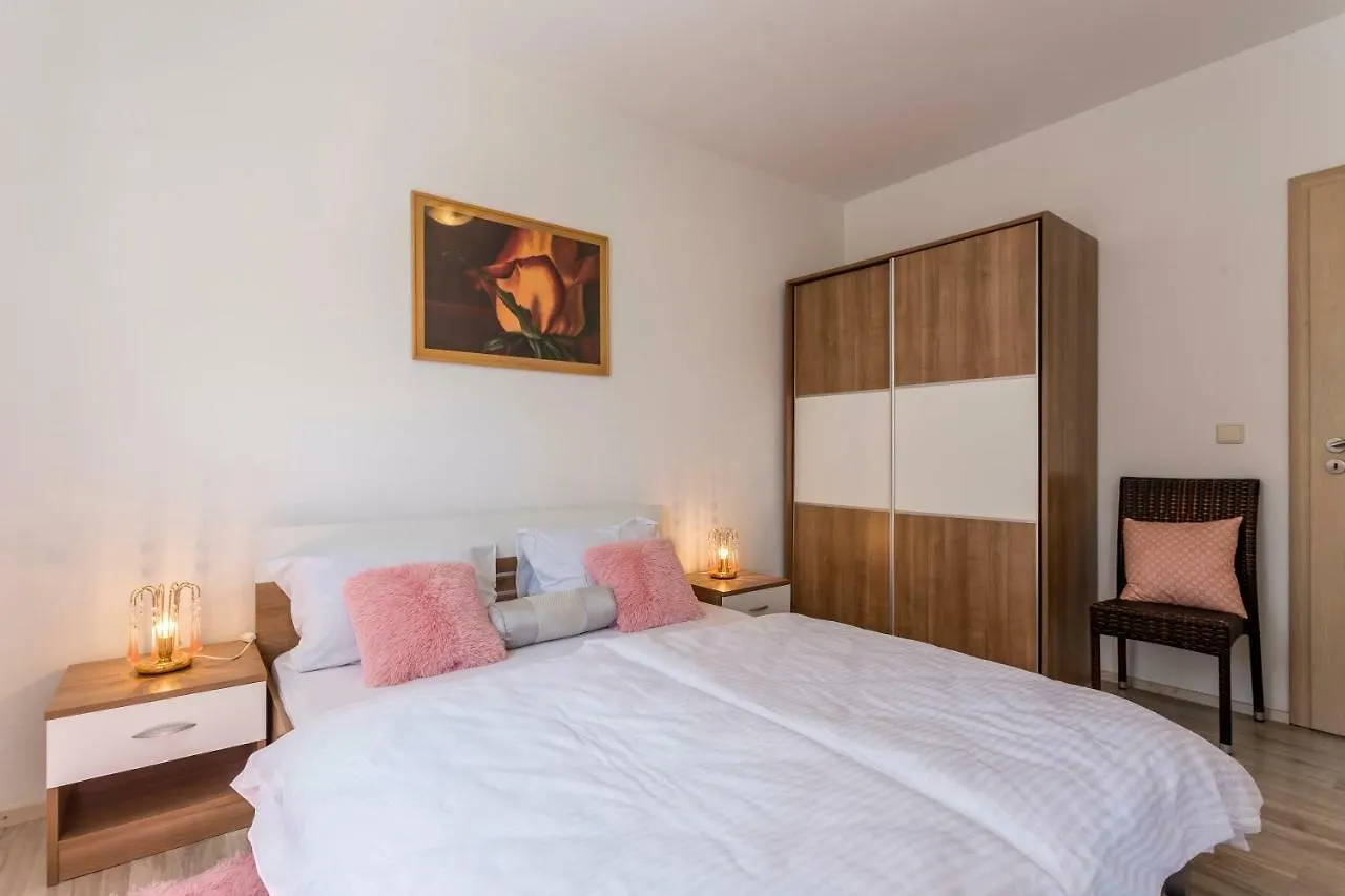 Apartment Neda Trogir