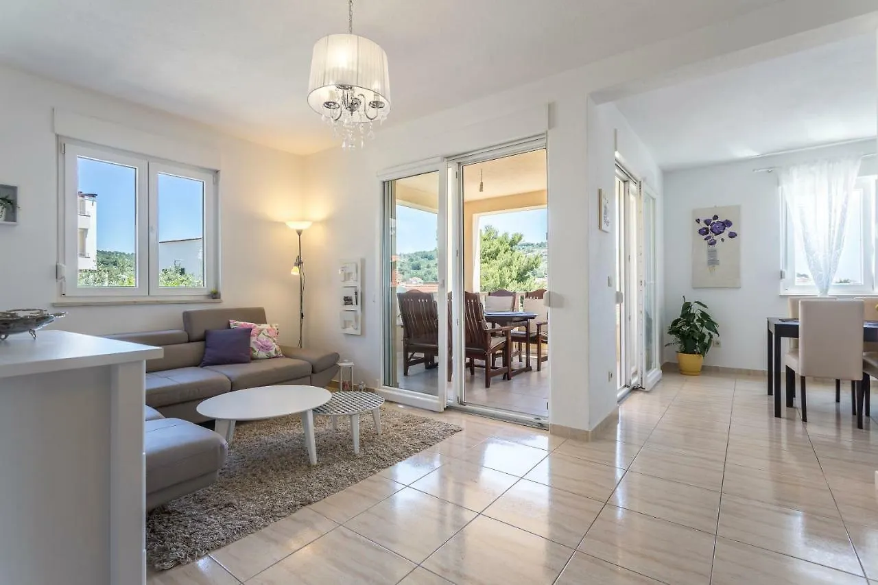 Apartment Neda Trogir