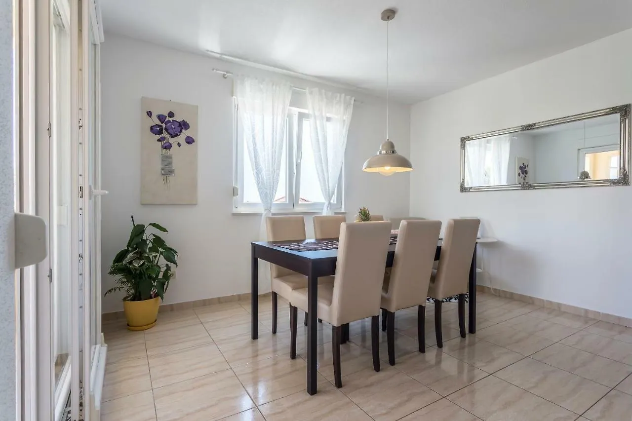 Apartment Neda Trogir